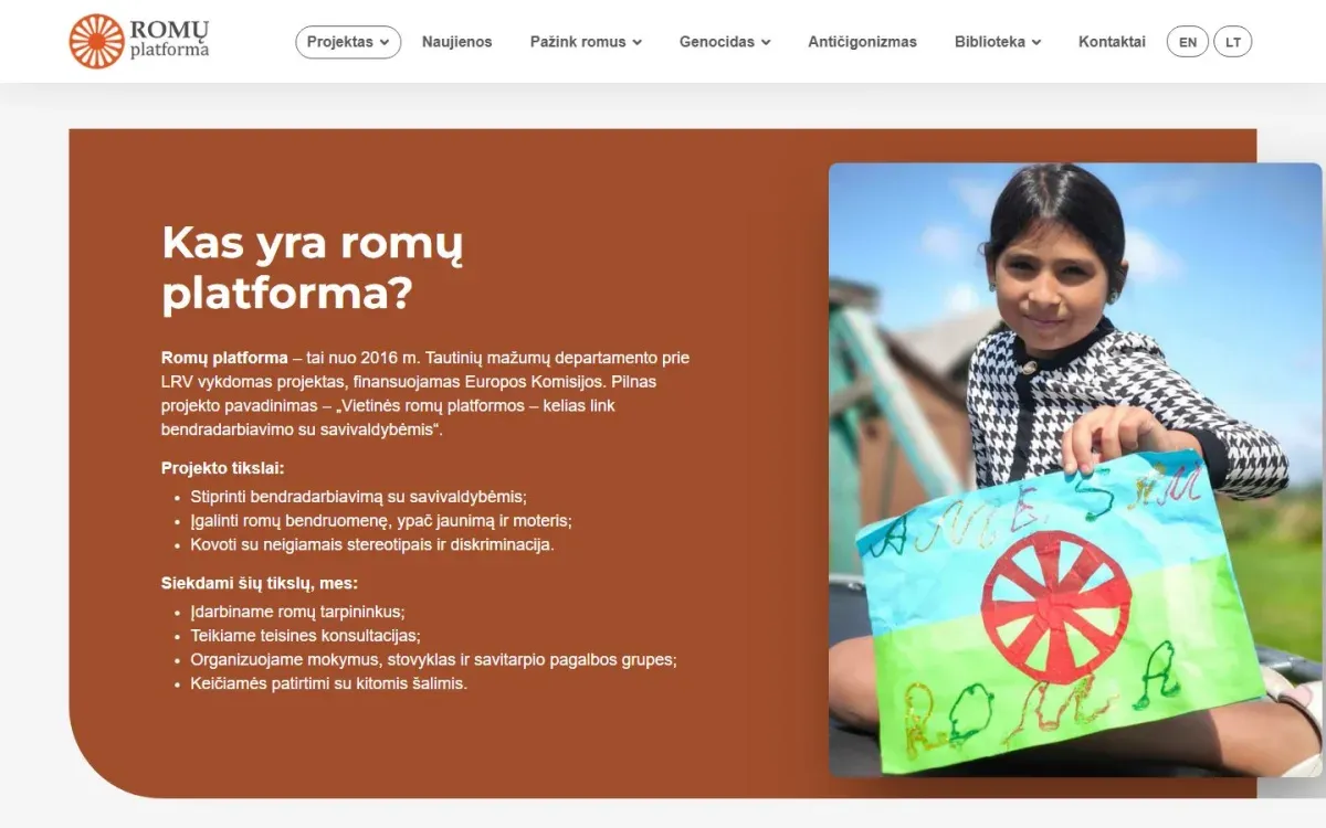 Romų platforma – projekto svetainė: svetainė ekrane